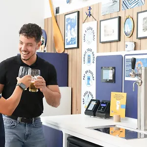 Отель Meininger Amstel, Амстердам
