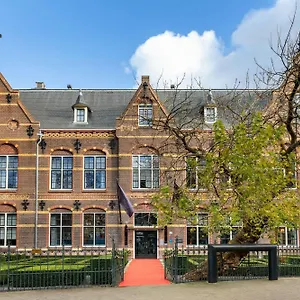 https://college.thehaguehotels.net